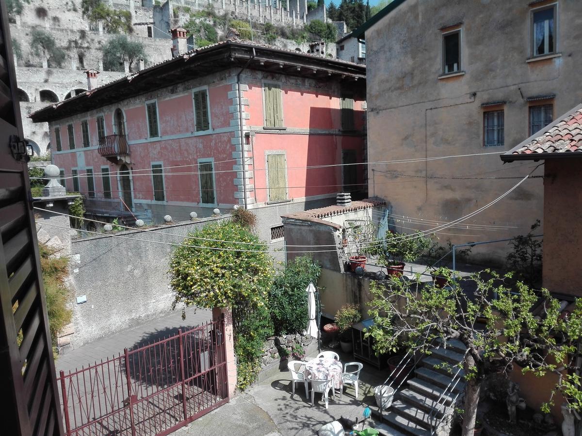 Albergo Giardino Toscolano Maderno Buitenkant foto